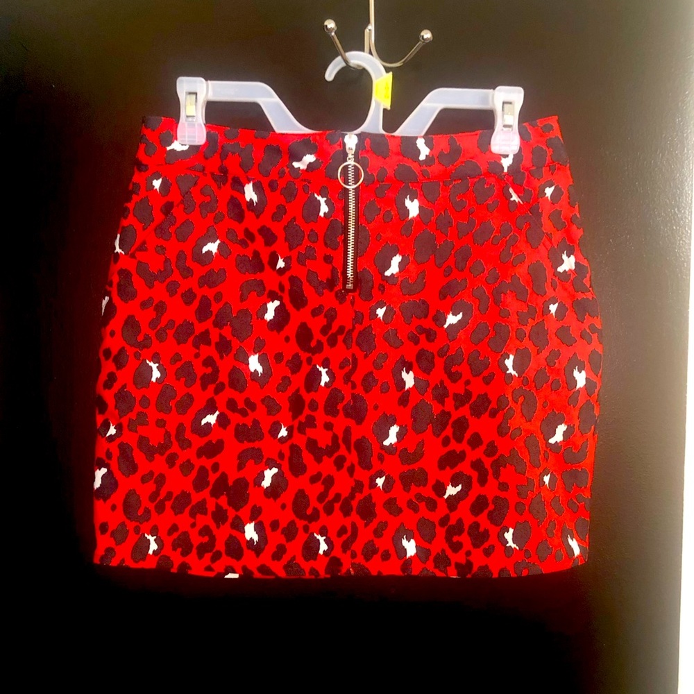 Rue21 Women’s Mini Cheetah Print Skirt Size M